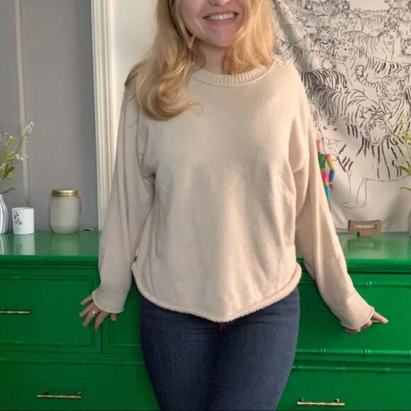 Elizabeth And James Sweater - Picture 7 of 12